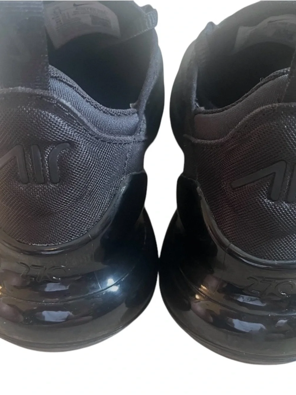 Nike Air Max 270 Women’s 6.5 Triple Black Sneakers Running Shoes AH6789-006